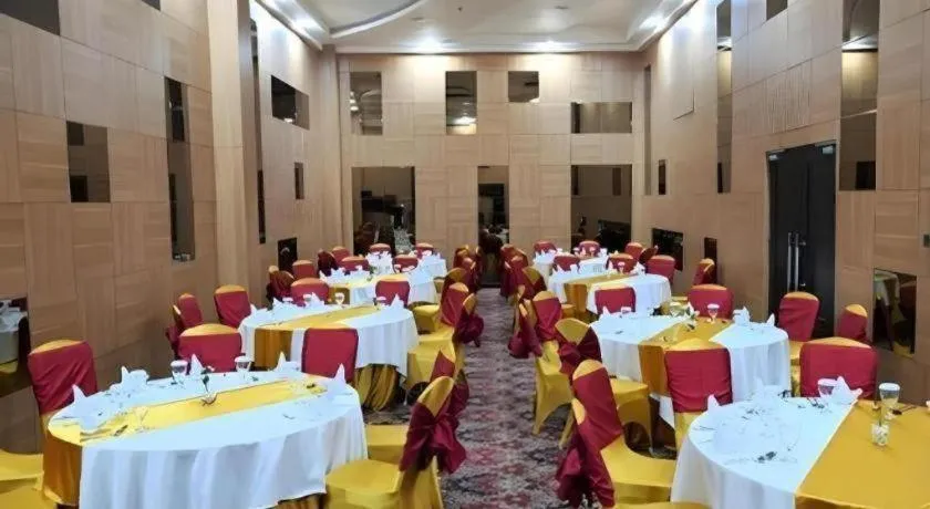 pyramid suites Hotel