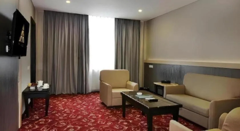 pyramid suites Hotel