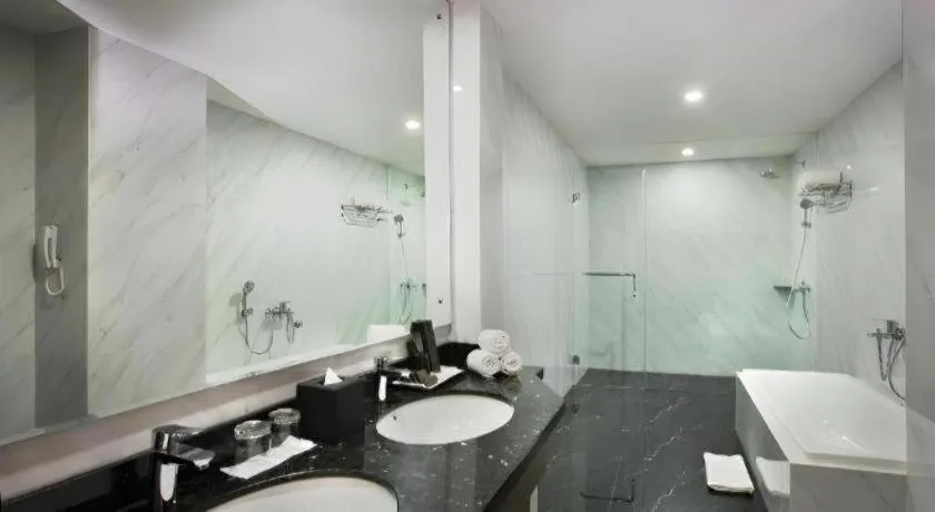 pyramid suites Hotel