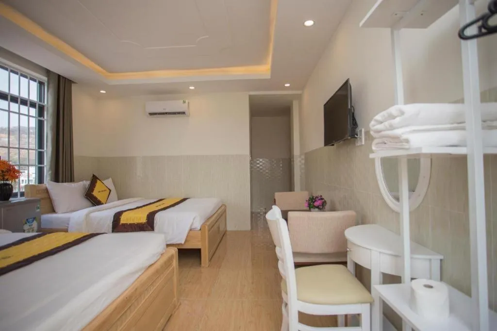 Bed in sun lake hotel