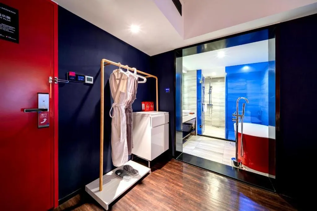 Bed in M Hotel Shenzhen Nanshan