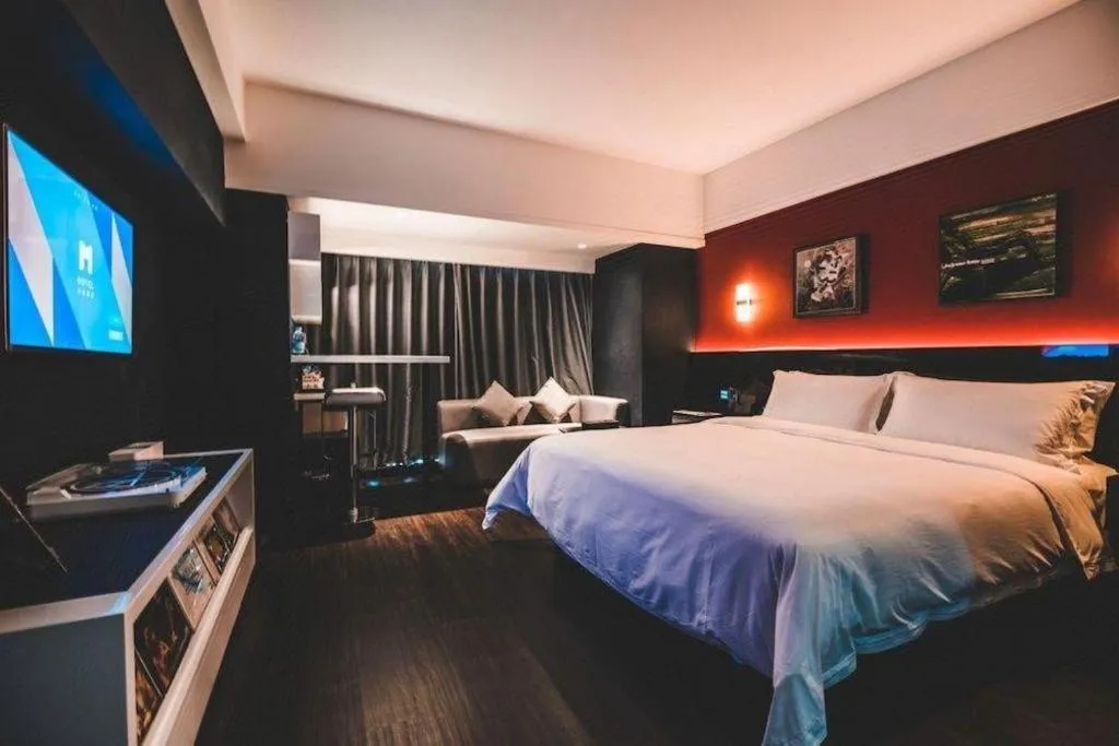 Bed in M Hotel Shenzhen Nanshan