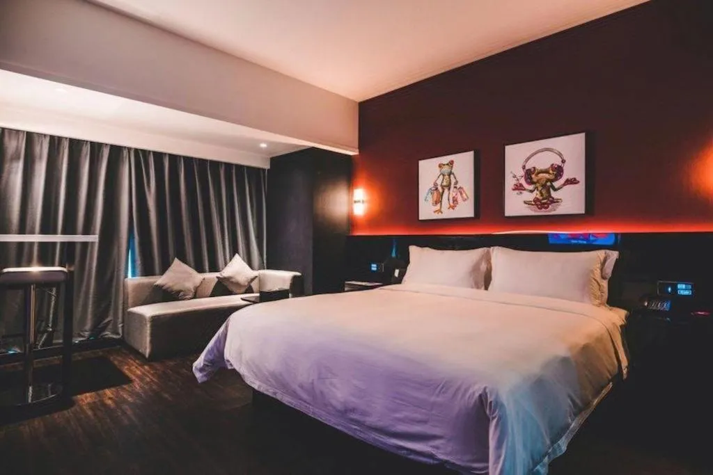 Bed in M Hotel Shenzhen Nanshan