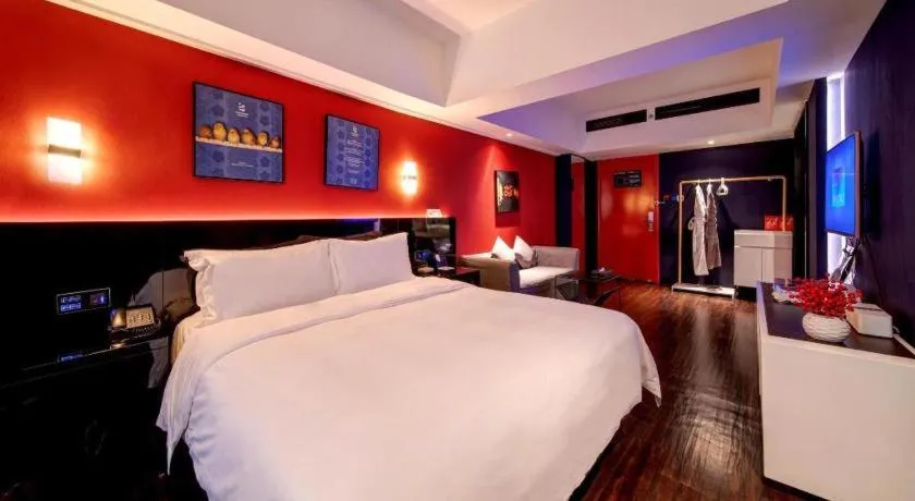 Bed in M Hotel Shenzhen Nanshan