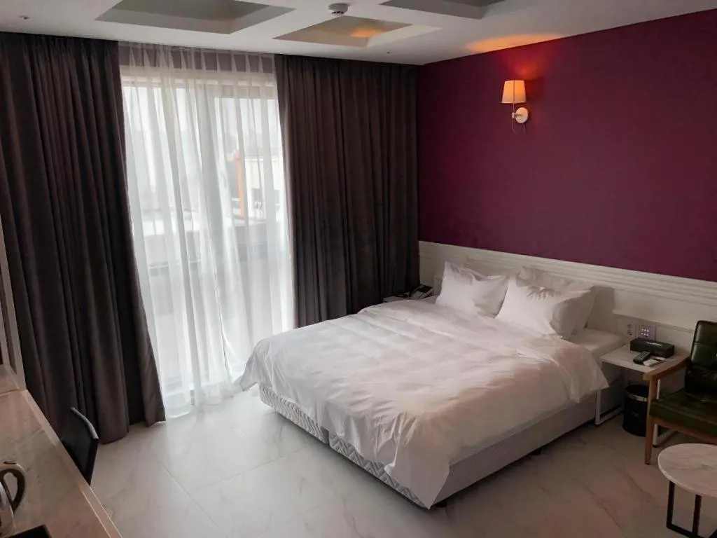 Bed in Hotel Morning Calm