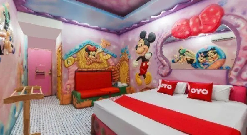 Bed in OYO 577 For Love Hotel