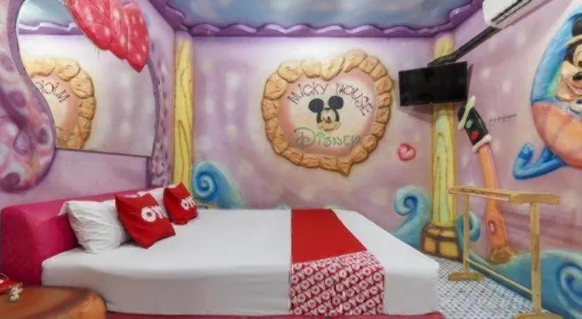 Bed in OYO 577 For Love Hotel