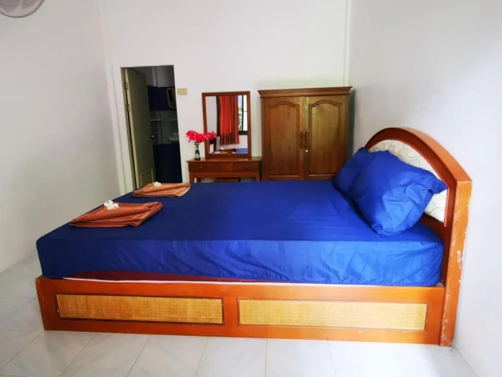 Bed in Sanook Sanang Resort