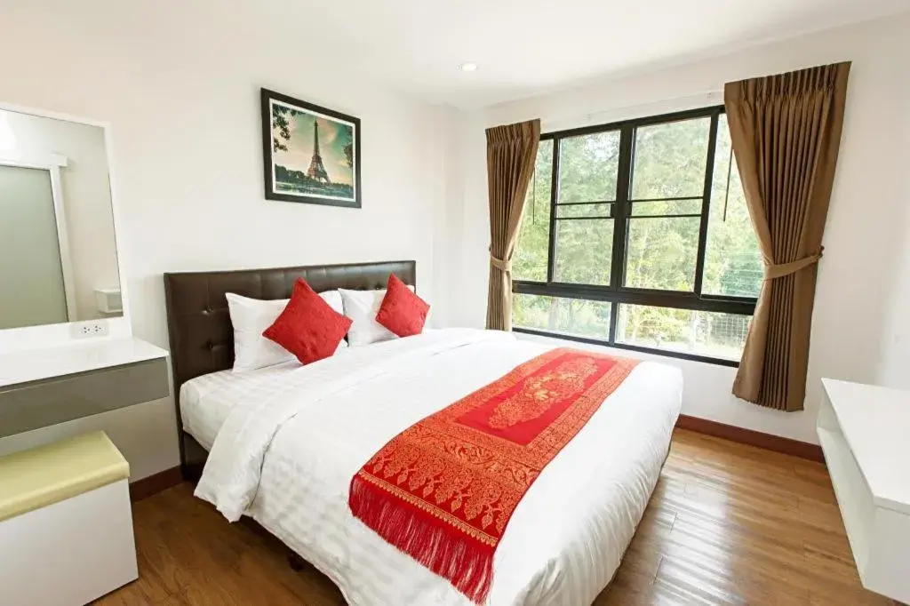 Bed in B2 Sriracha Premier Hotel Bed in B2 Sriracha Premier Hotel