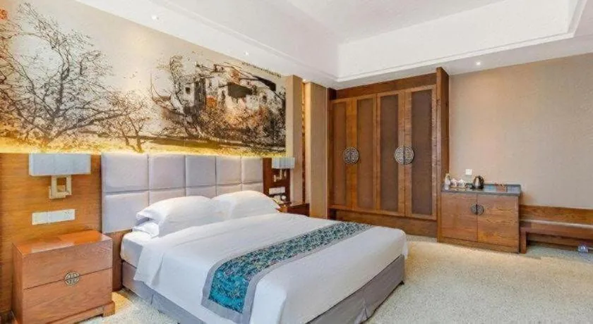 Bed in Wuxi Shanse Hotel