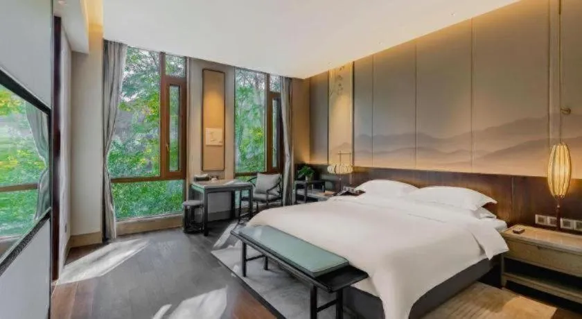 Bed in Wuxi Shanse Hotel