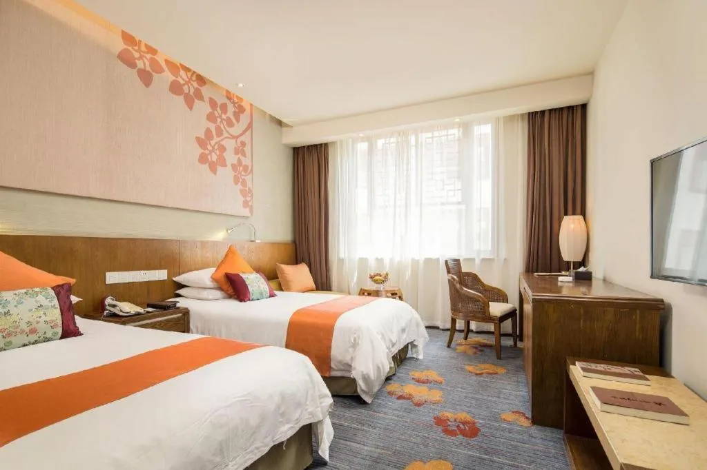 Bed in Wuxi Shanse Hotel