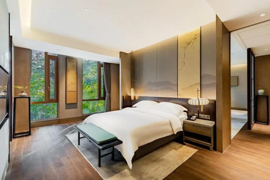 Bed in Wuxi Shanse Hotel