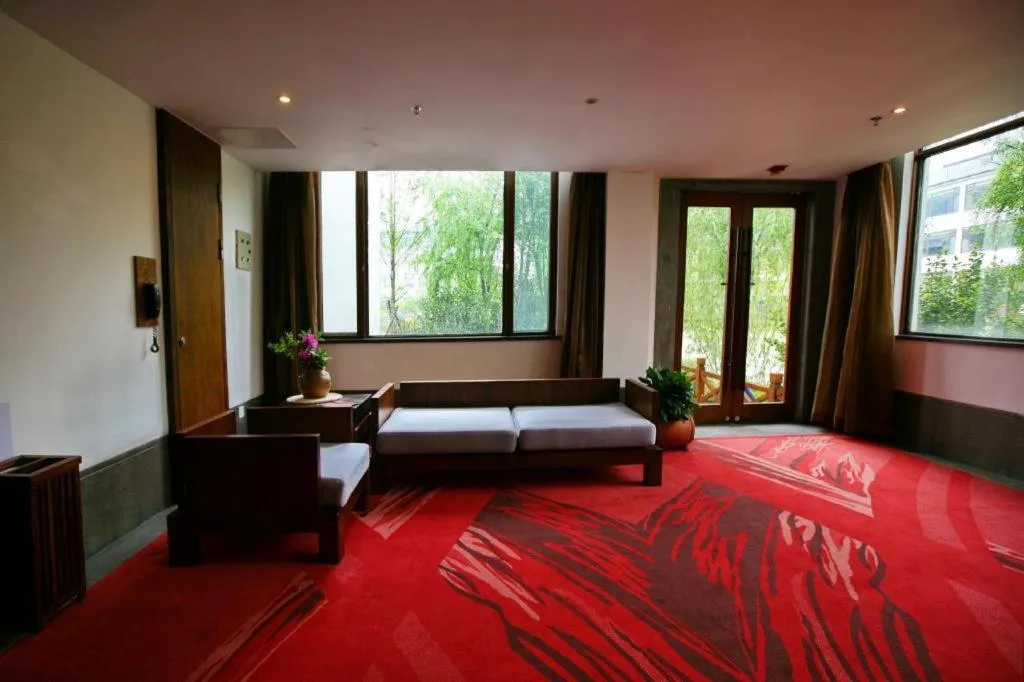 Bed in Wuxi Shanse Hotel