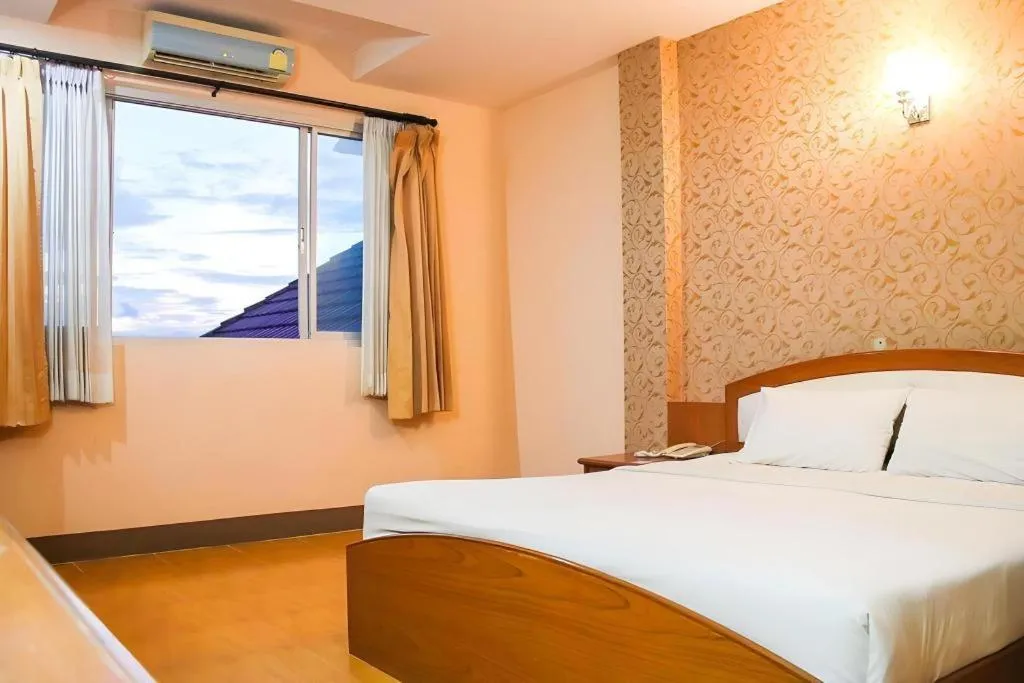 Bed in Phuthong Place