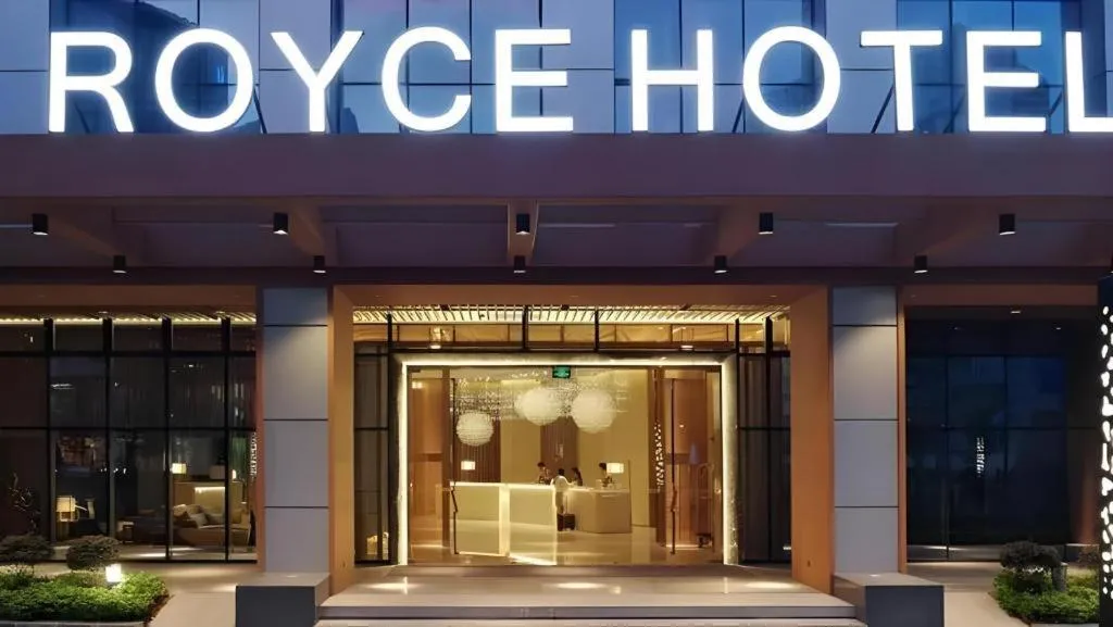 Royce Hotel