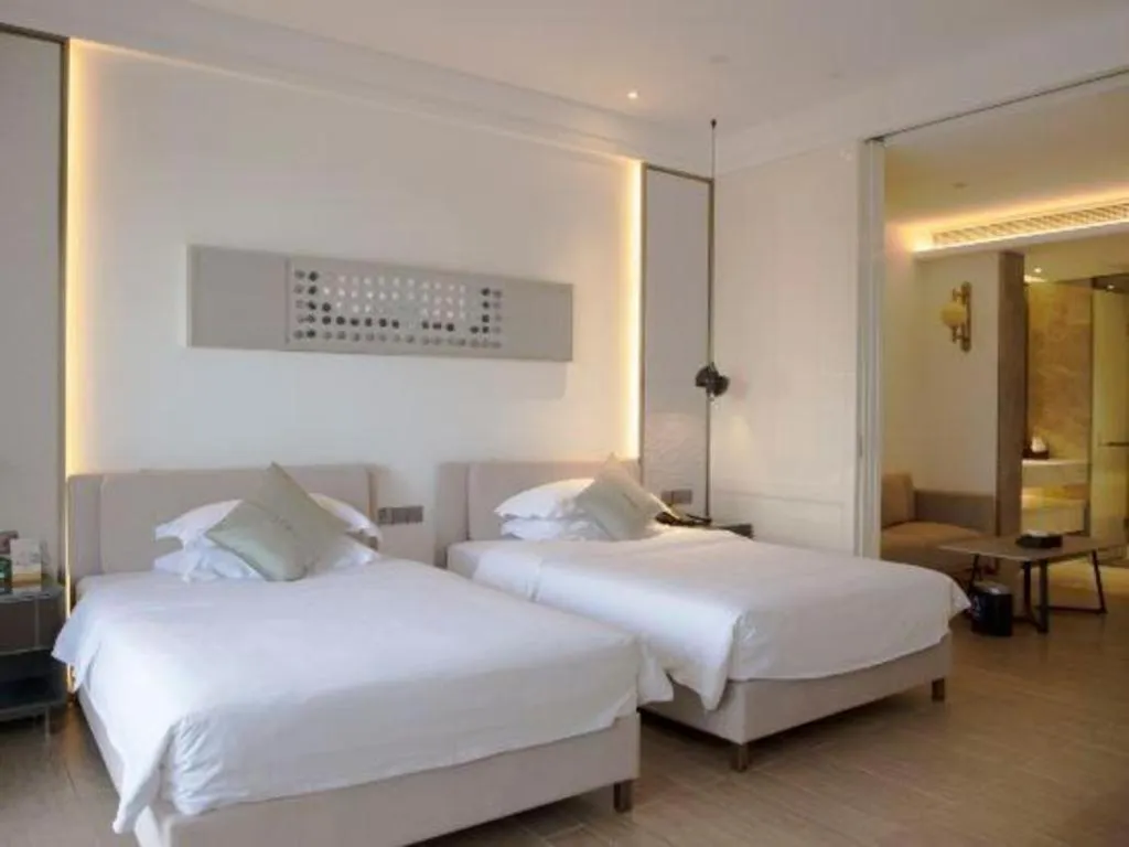 Bed in Rock Platinum Sea View Hotel