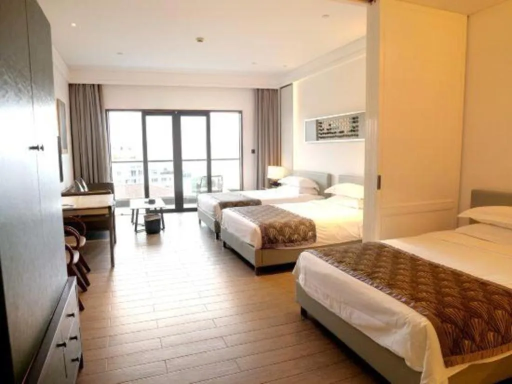 Bed in Rock Platinum Sea View Hotel