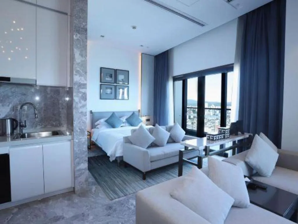 Bed in Rock Platinum Sea View Hotel