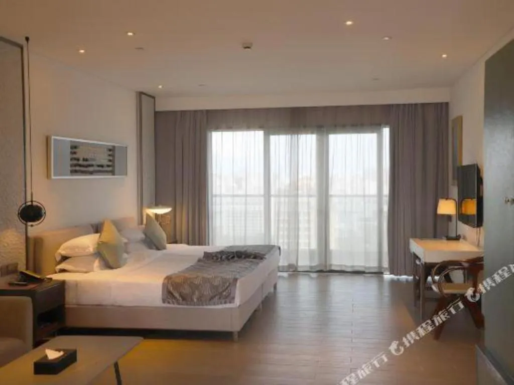 Bed in Rock Platinum Sea View Hotel