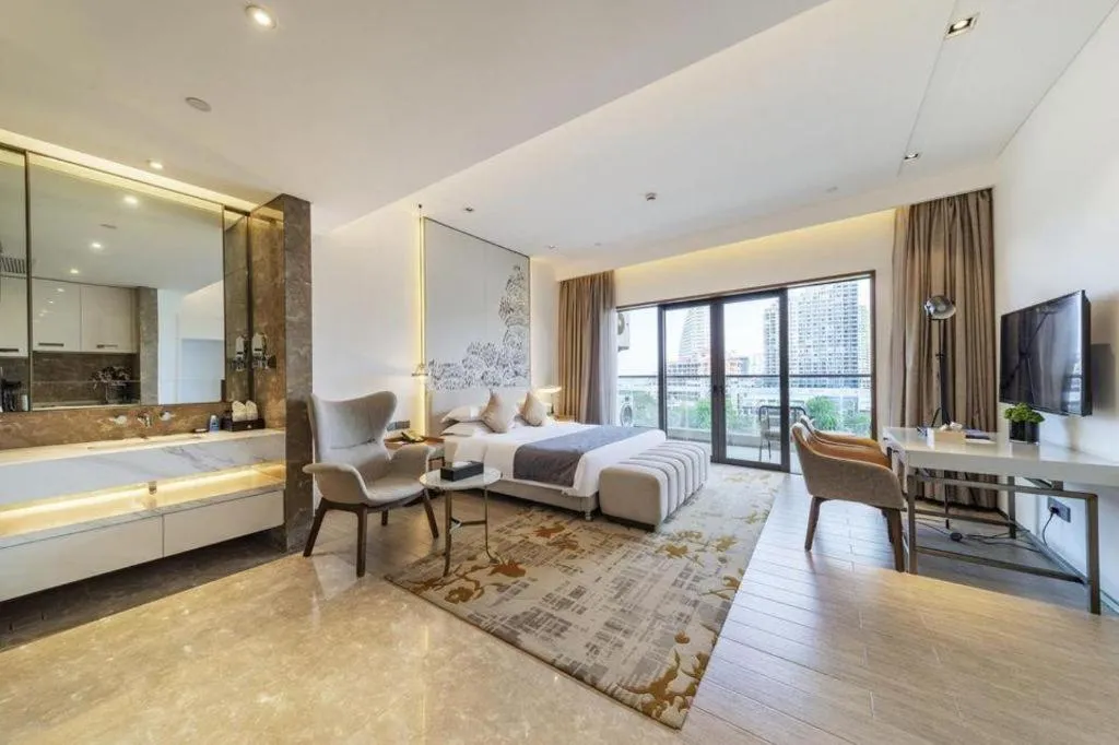 Bed in Rock Platinum Sea View Hotel