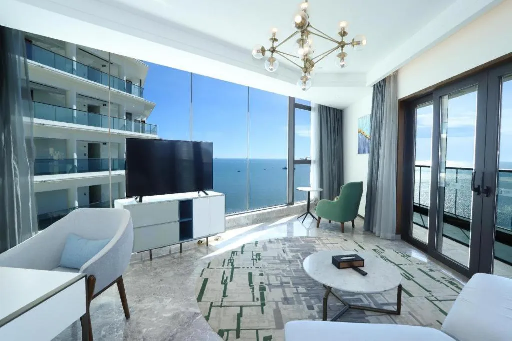 Rock Platinum Sea View Hotel