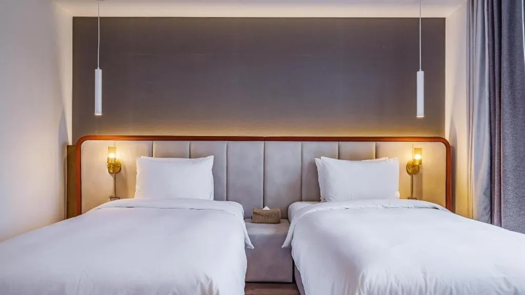 Bed in Dam and Roo Resort