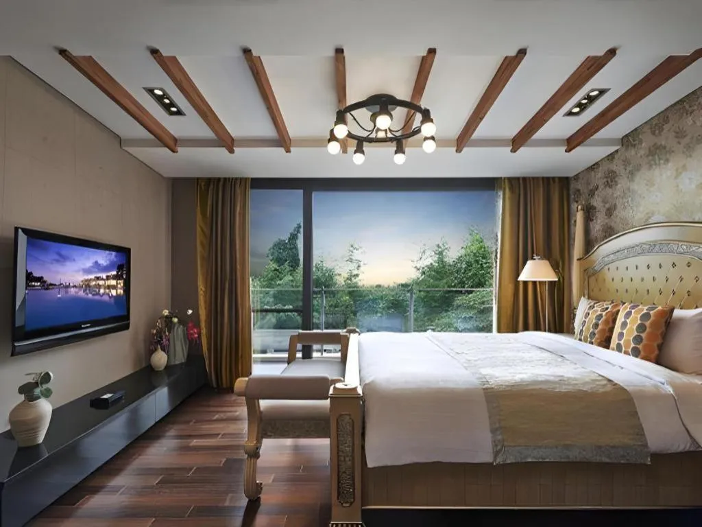 Bed in Dam and Roo Resort