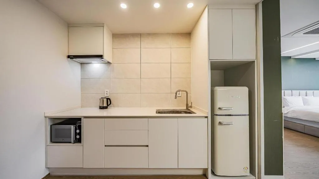 Bed in Dam and Roo Resort