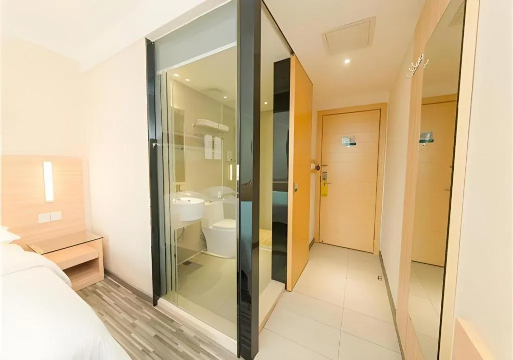 City Comfort Inn Guangzhou Hanxi Changlong Shiqiao Metro Station