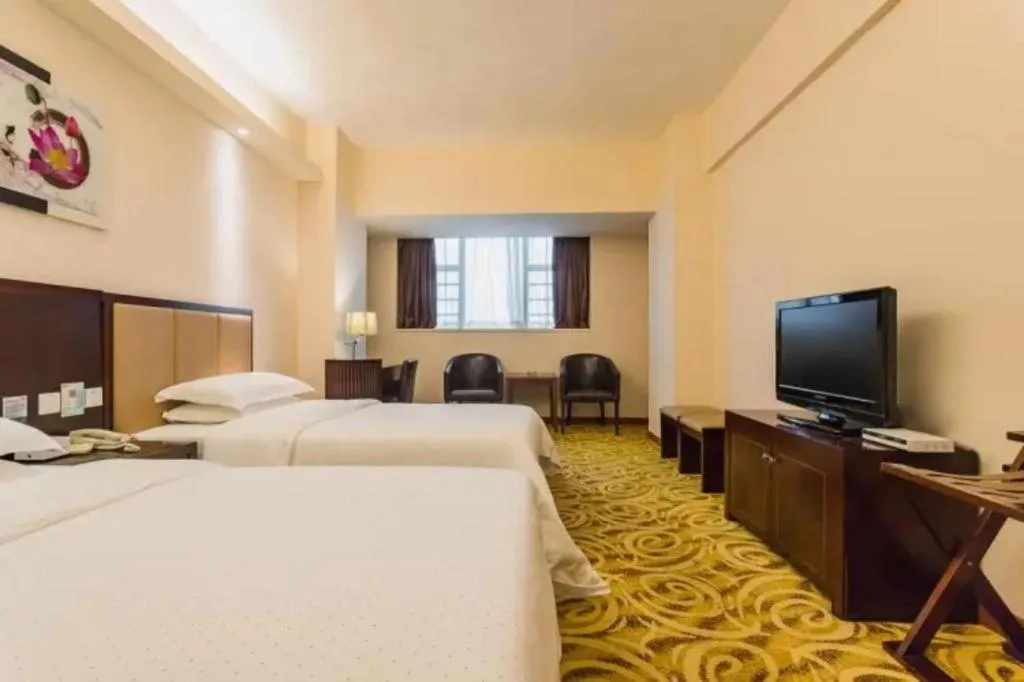 Bed in City Comfort Inn Guangzhou Hanxi Changlong Shiqiao Metro Station