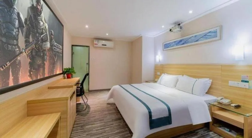Bed in City Comfort Inn Guangzhou Hanxi Changlong Shiqiao Metro Station