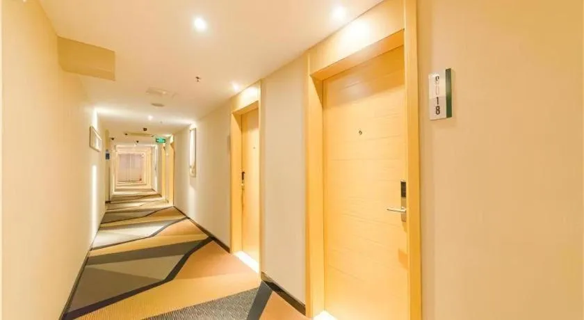 City Comfort Inn Guangzhou Hanxi Changlong Shiqiao Metro Station