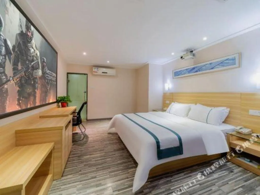 Bed in City Comfort Inn Guangzhou Hanxi Changlong Shiqiao Metro Station