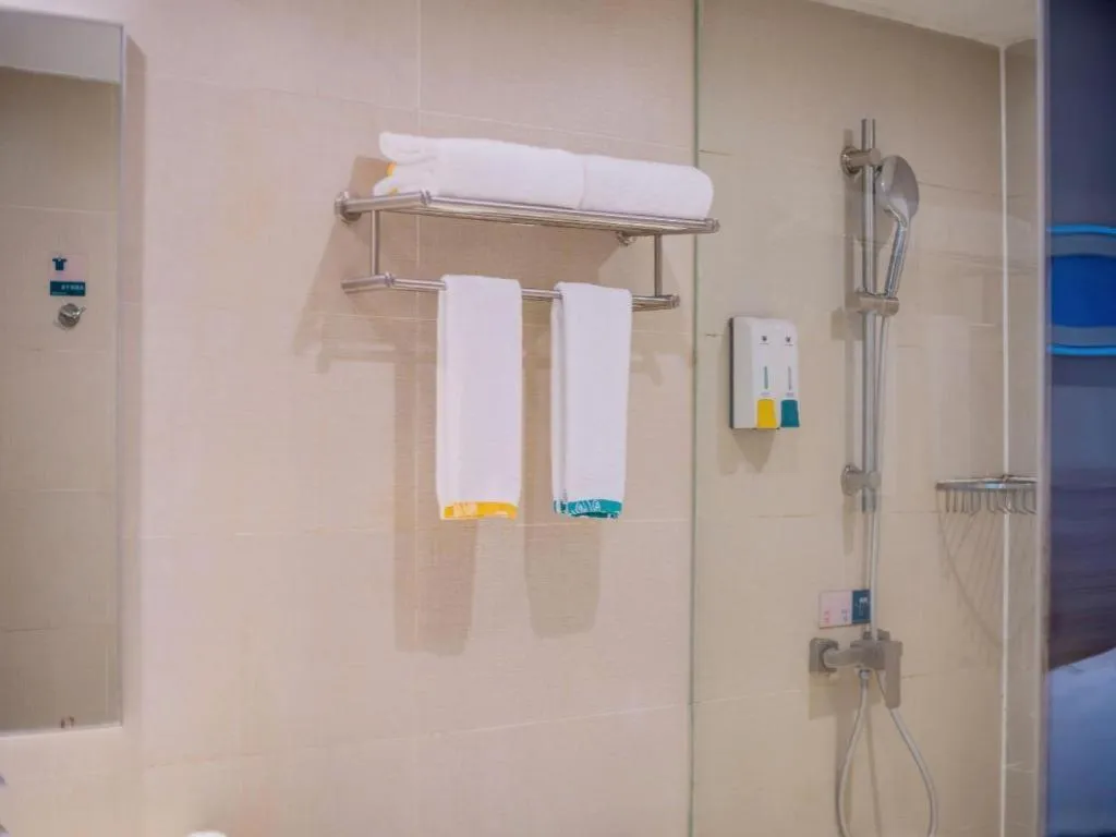 City Comfort Inn Guangzhou Hanxi Changlong Shiqiao Metro Station