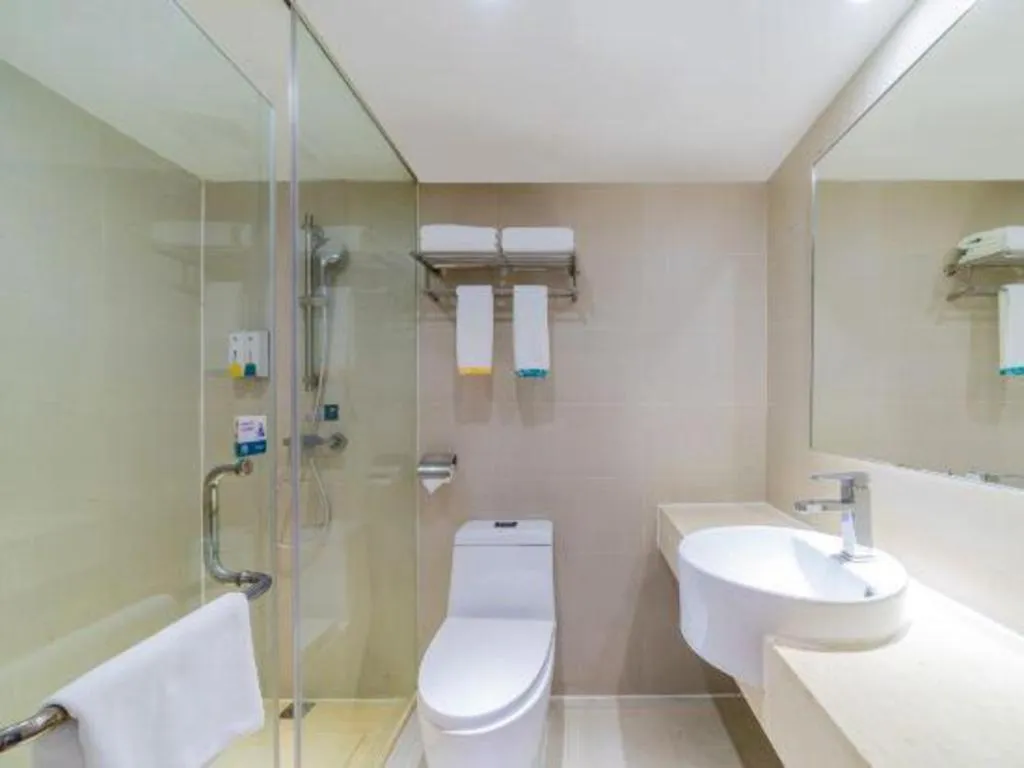 City Comfort Inn Guangzhou Hanxi Changlong Shiqiao Metro Station
