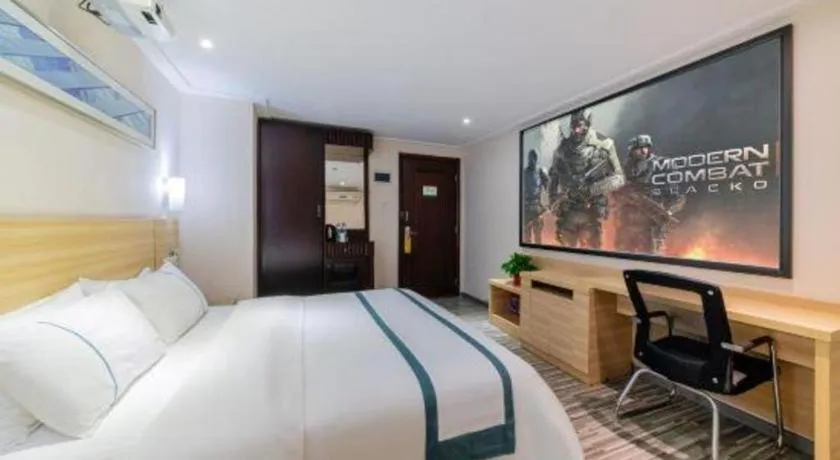 Bed in City Comfort Inn Guangzhou Hanxi Changlong Shiqiao Metro Station