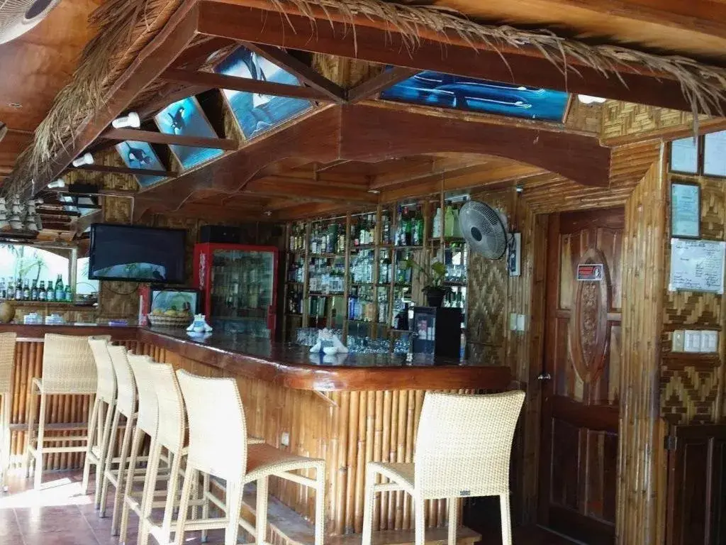 Coucou Bar Hotel and Restaurant Coucou Bar Hotel and Restaurant