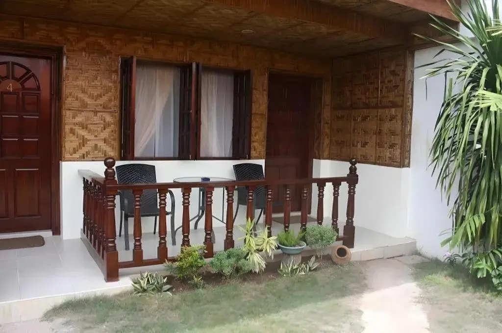 Coucou Bar Hotel and Restaurant Coucou Bar Hotel and Restaurant