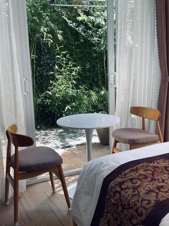 Bed in La Roza Dalat Boutique Hotel