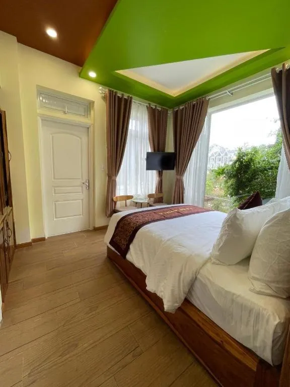 Bed in La Roza Dalat Boutique Hotel