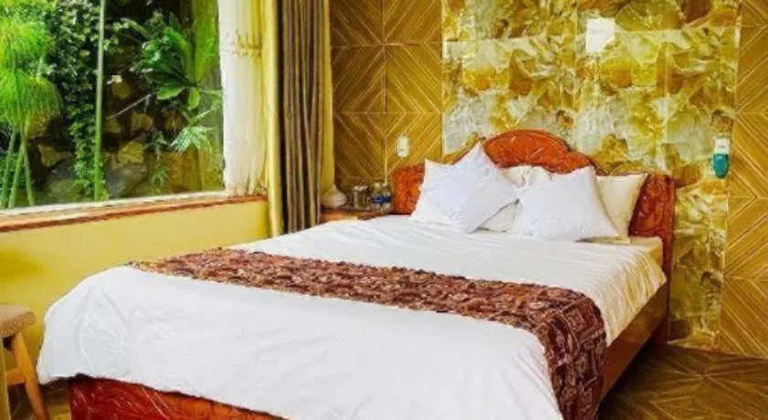Bed in La Roza Dalat Boutique Hotel