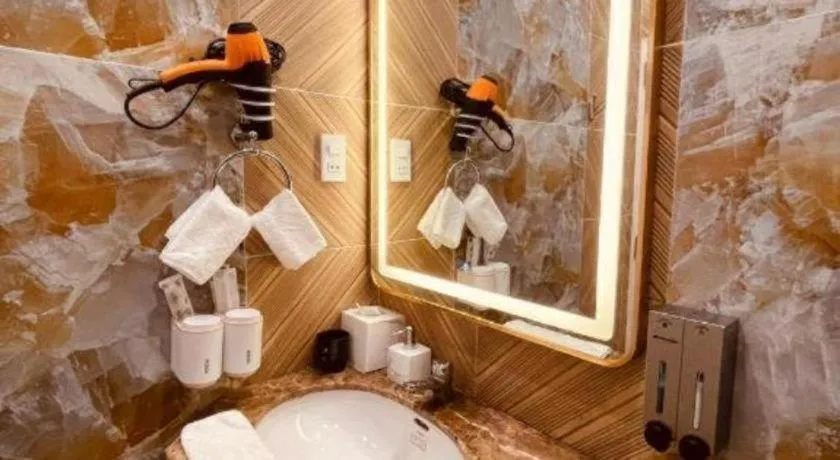 La Roza Dalat Boutique Hotel