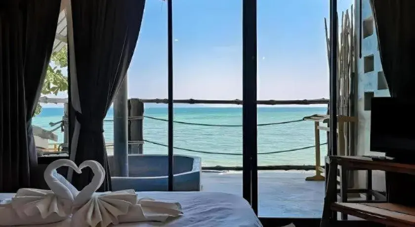 Bed in Koh Mook De Tara Beach Resort Bed in Koh Mook De Tara Beach Resort