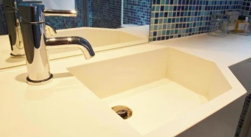 Acesite Knutsford Hotel