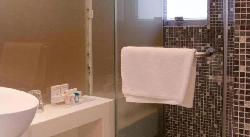 Acesite Knutsford Hotel