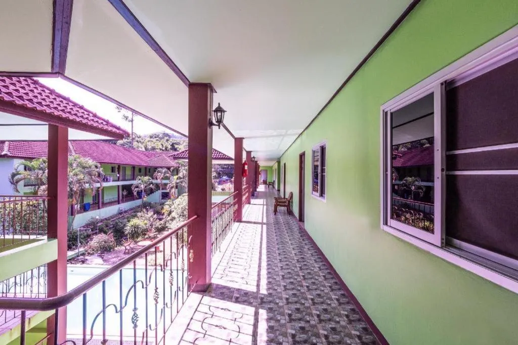Alysia Spring Resort