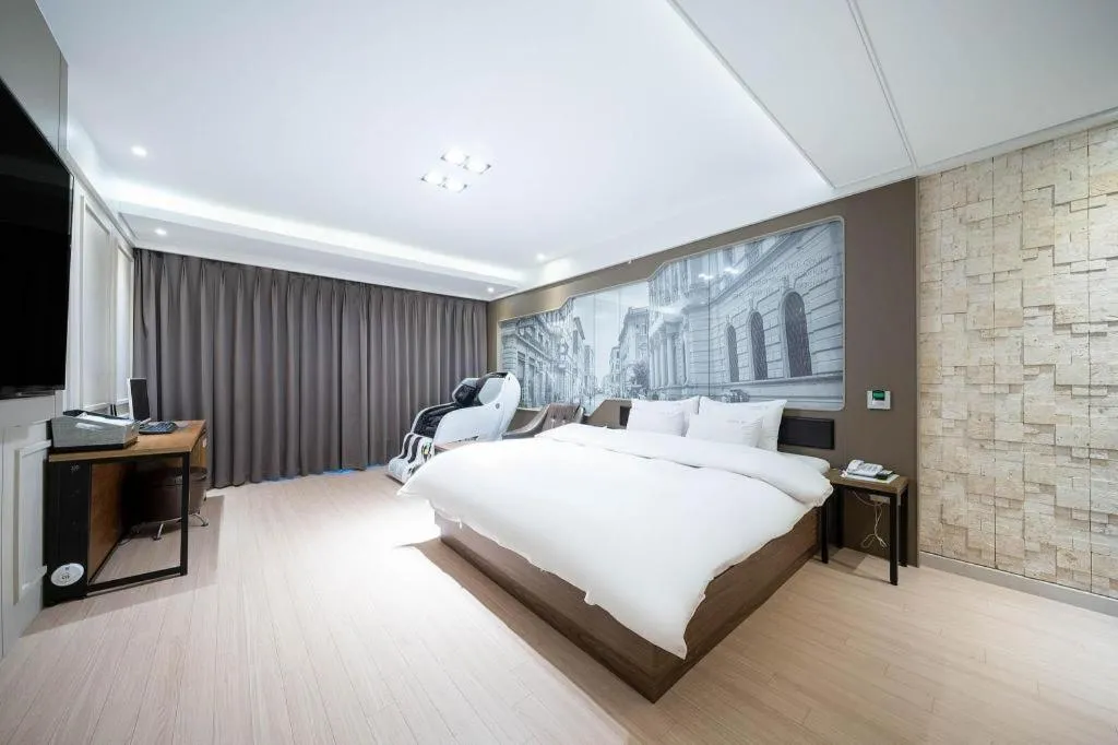 Bed in Pohang Hotel View