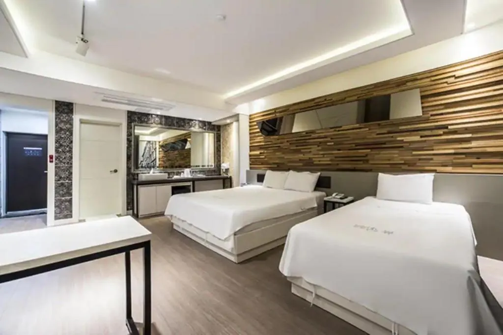 Bed in Pohang Hotel View