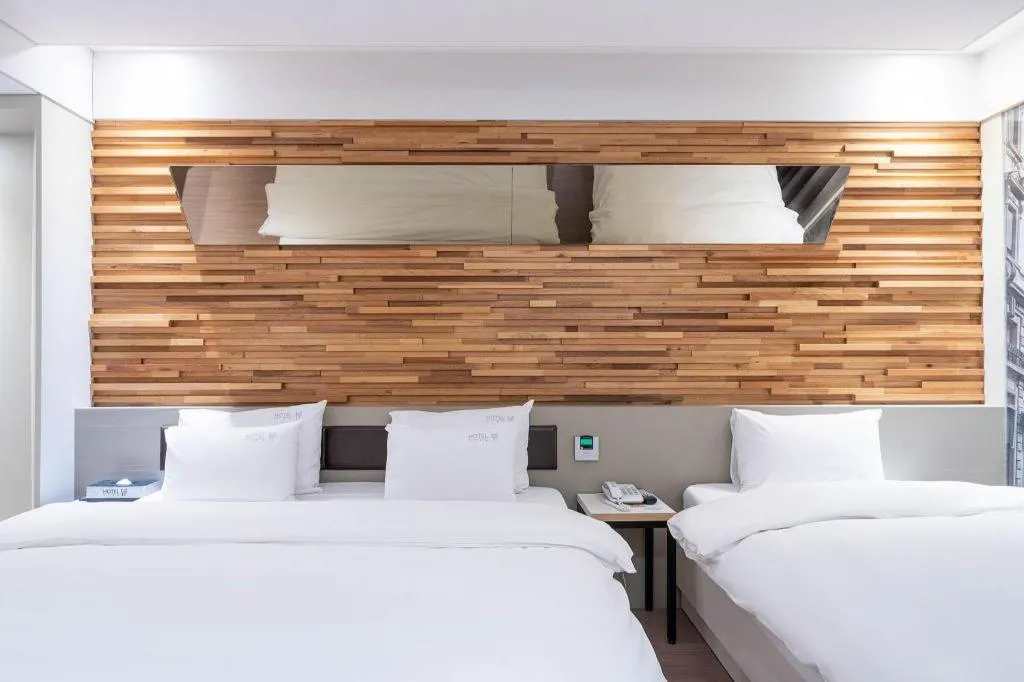 Bed in Pohang Hotel View